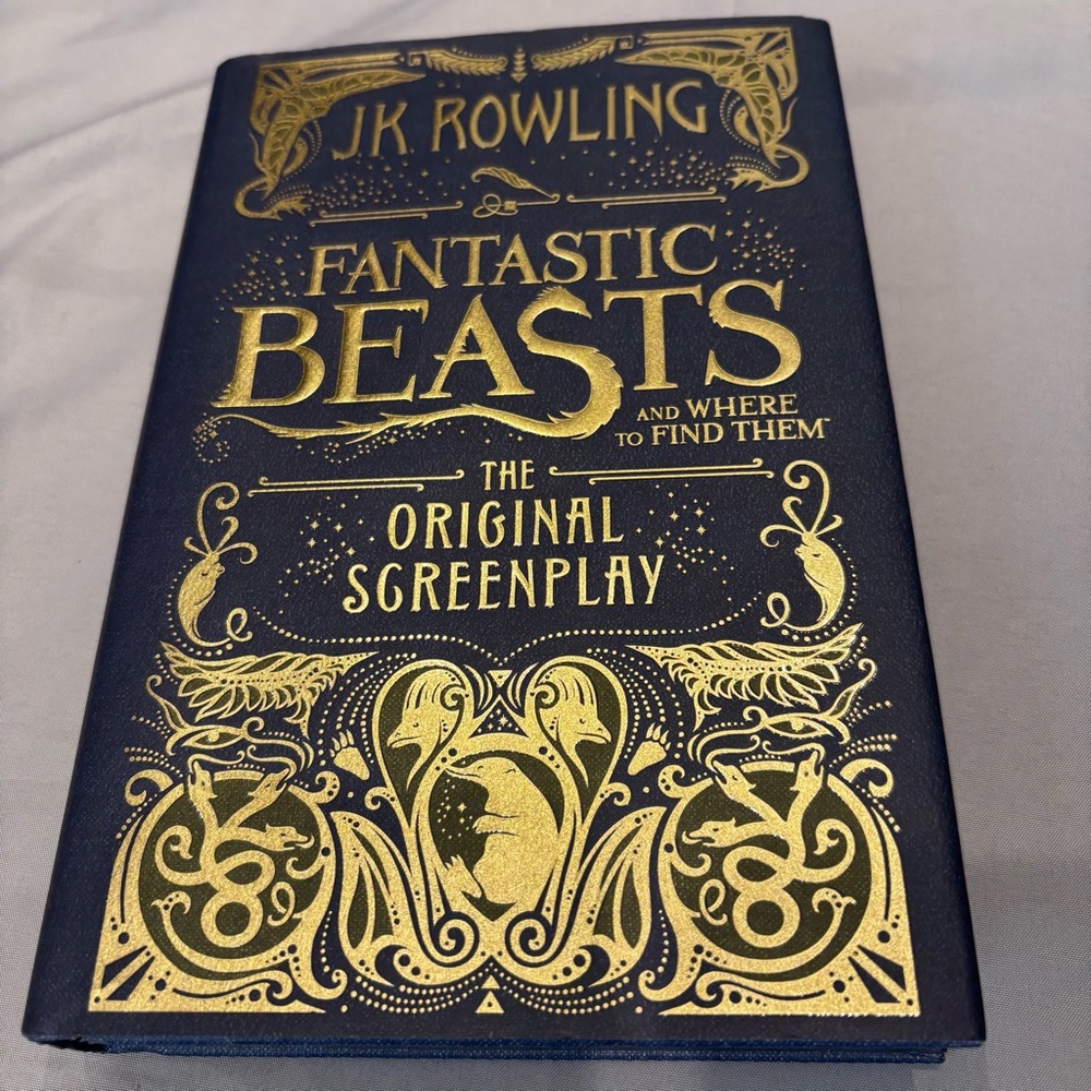 Fantastic Beasts Where To Find Them & Crimes Of Grindelwald Screenplay Books - Picture 2 of 8